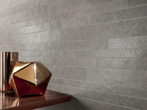 Piastrelle effetto pietra Waterfall Silver Flow di Lea Ceramiche